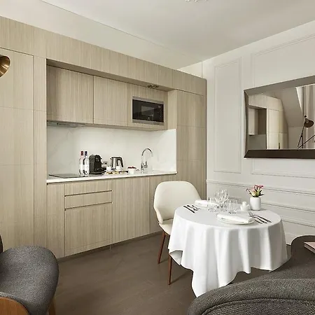 La Clef Champs-elysees By The Crest Collection Paris