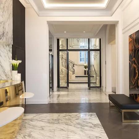 Hotel La Clef Champs-elysees By The Crest Collection 5*