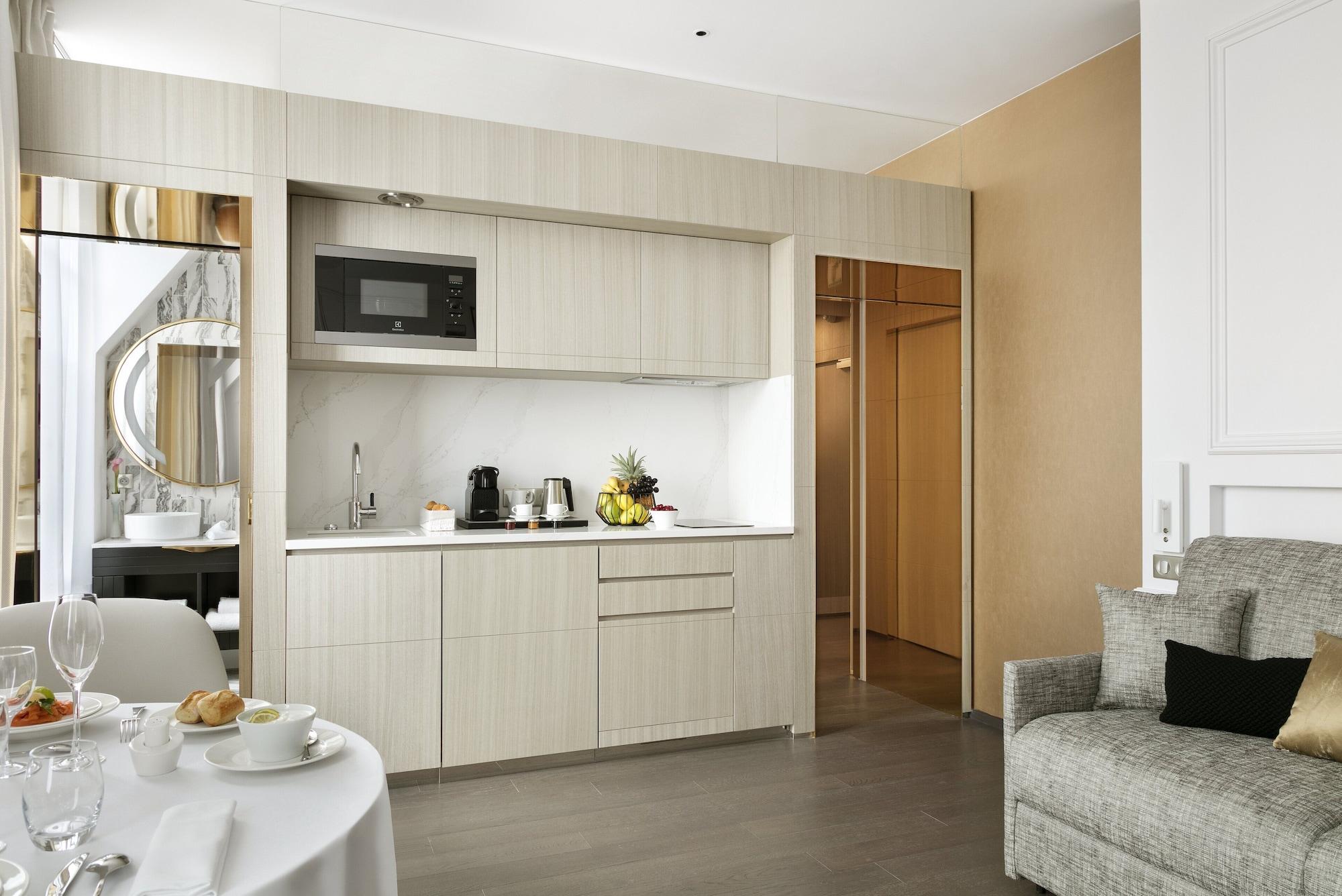 La Clef Champs-élysées By The Crest Collection Hotel 5*