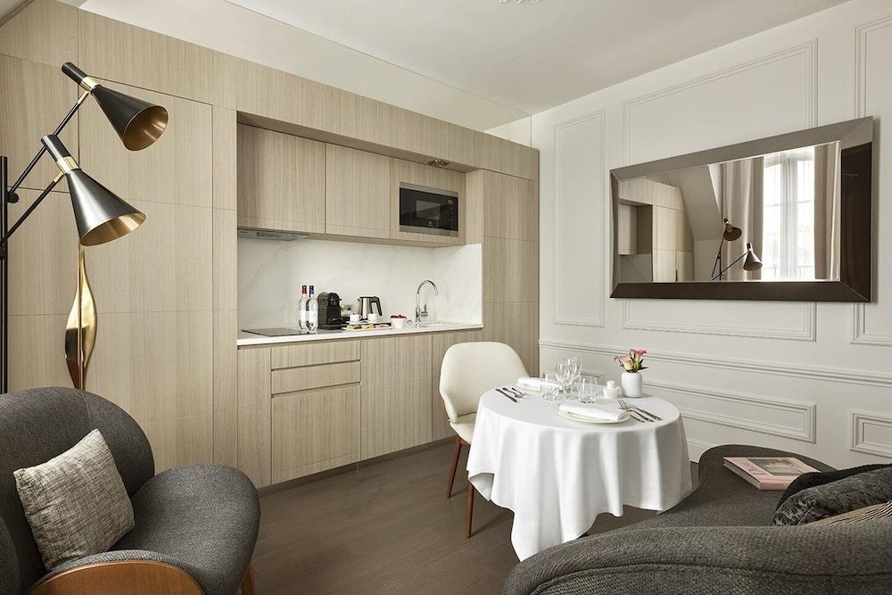 La Clef Champs-élysées By The Crest Collection Parigi